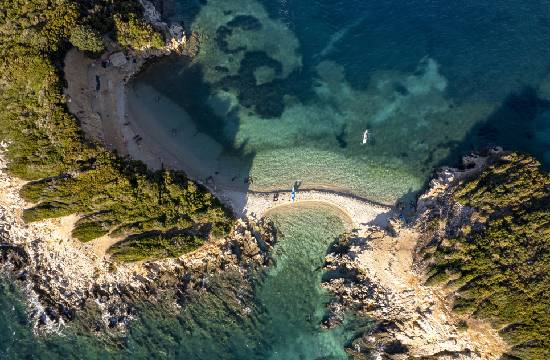 La riviera albanaise et ses eaux turquoises.