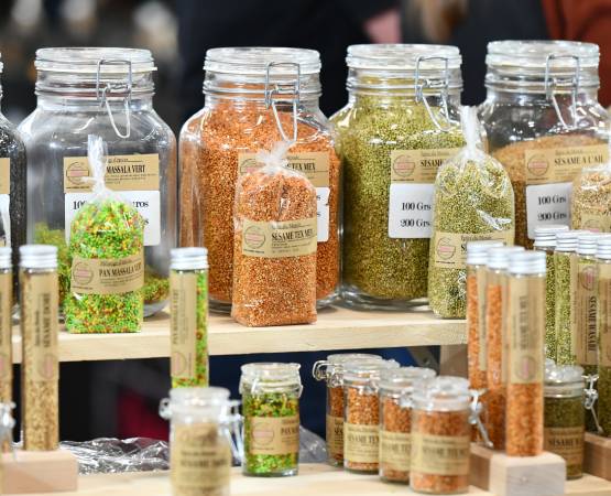 des pots d'épices