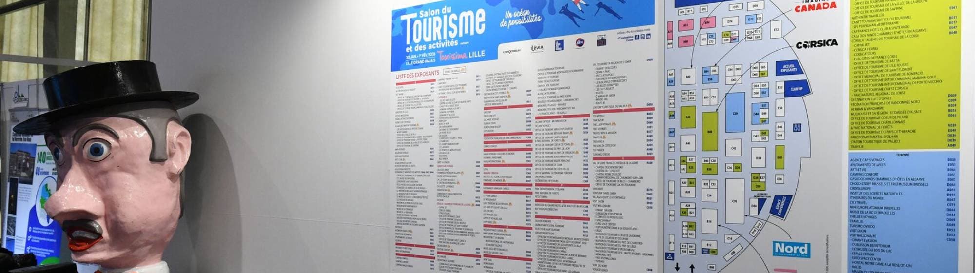 un plan du salon sur le mur