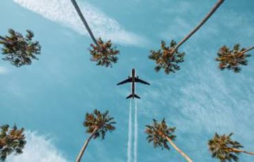 avion dans le ciel