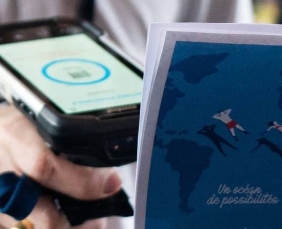 un badge qui est scanné